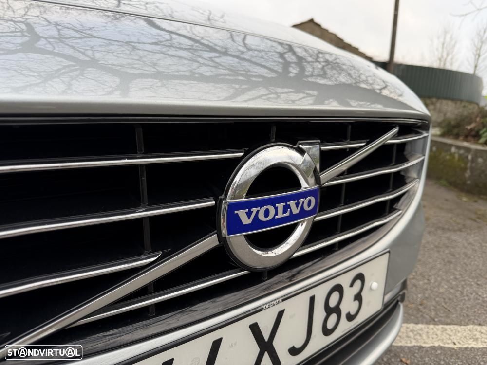 Volvo V60 D6 Plug-In-Hybrid AWD Geartronic Pure Limited - 11
