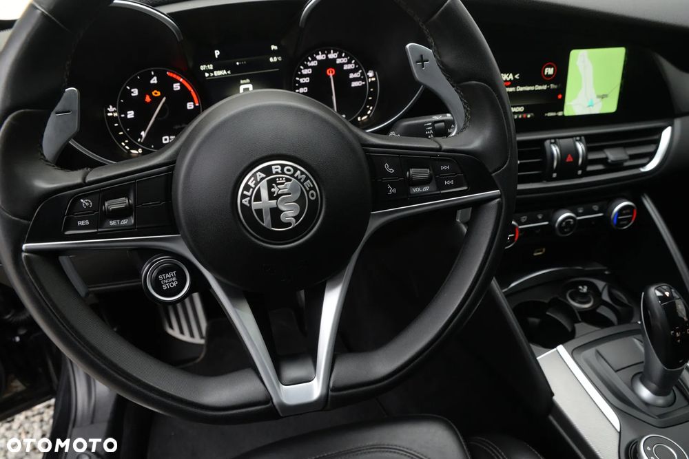 Alfa Romeo Giulia - 35