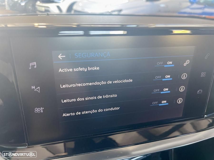 Peugeot 2008 1.2 PureTech Active Pack EAT8 - 20