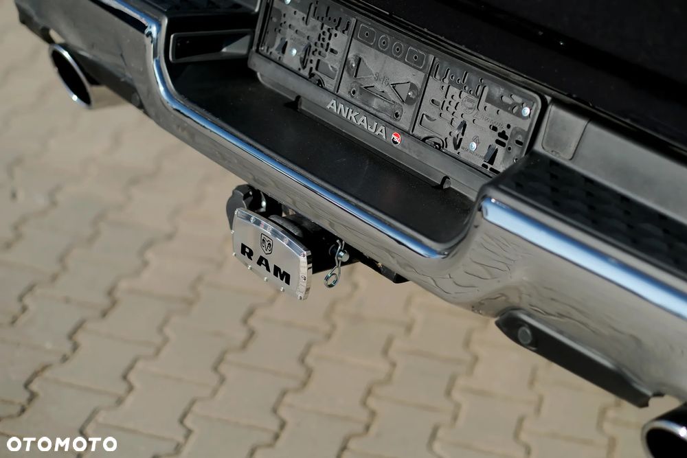 RAM 1500 5.7 Crew Cab Shortbed Bighorn Chrome - 18