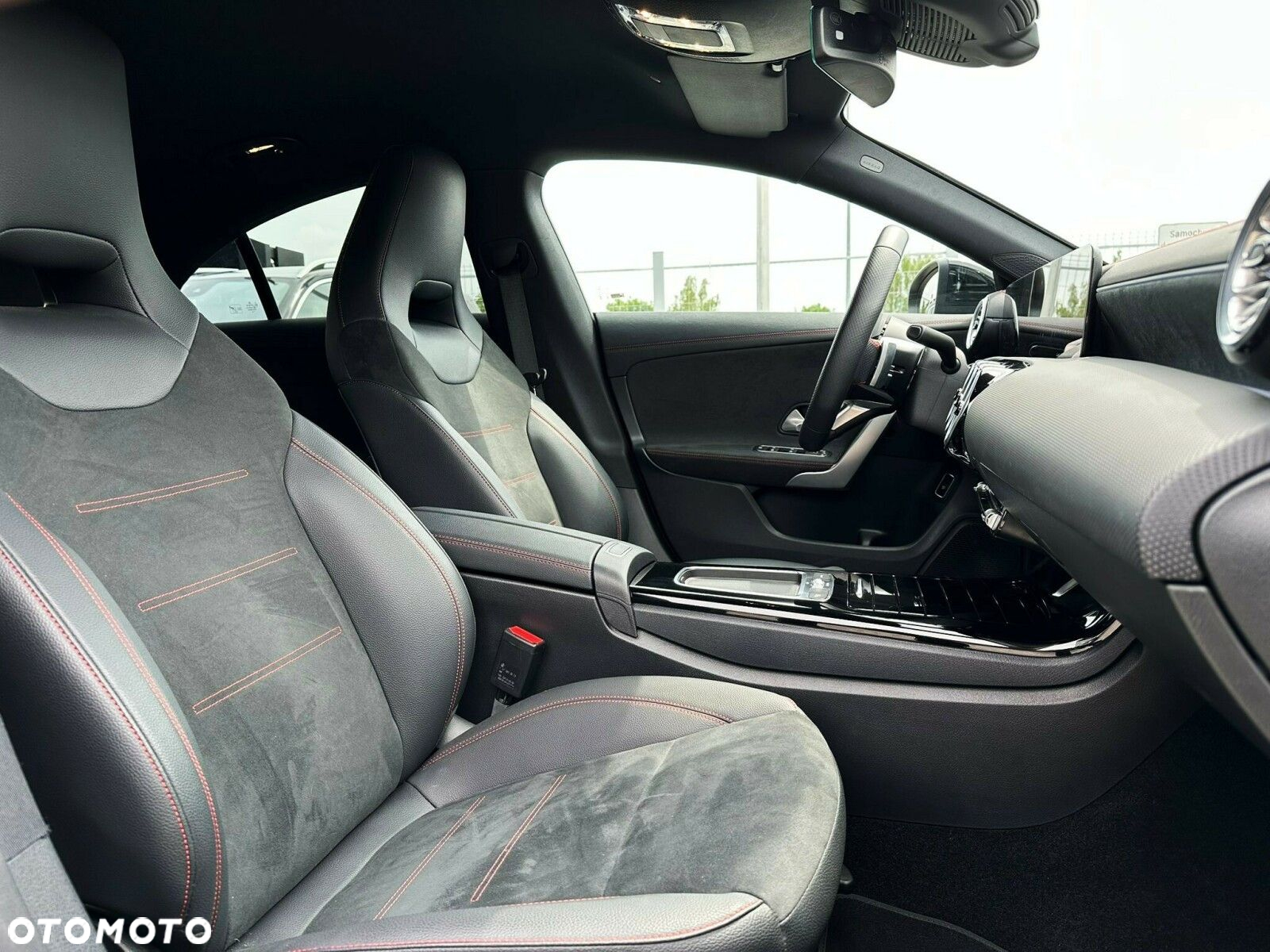 Mercedes-Benz CLA - 9