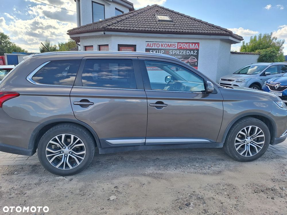 Mitsubishi Outlander - 5