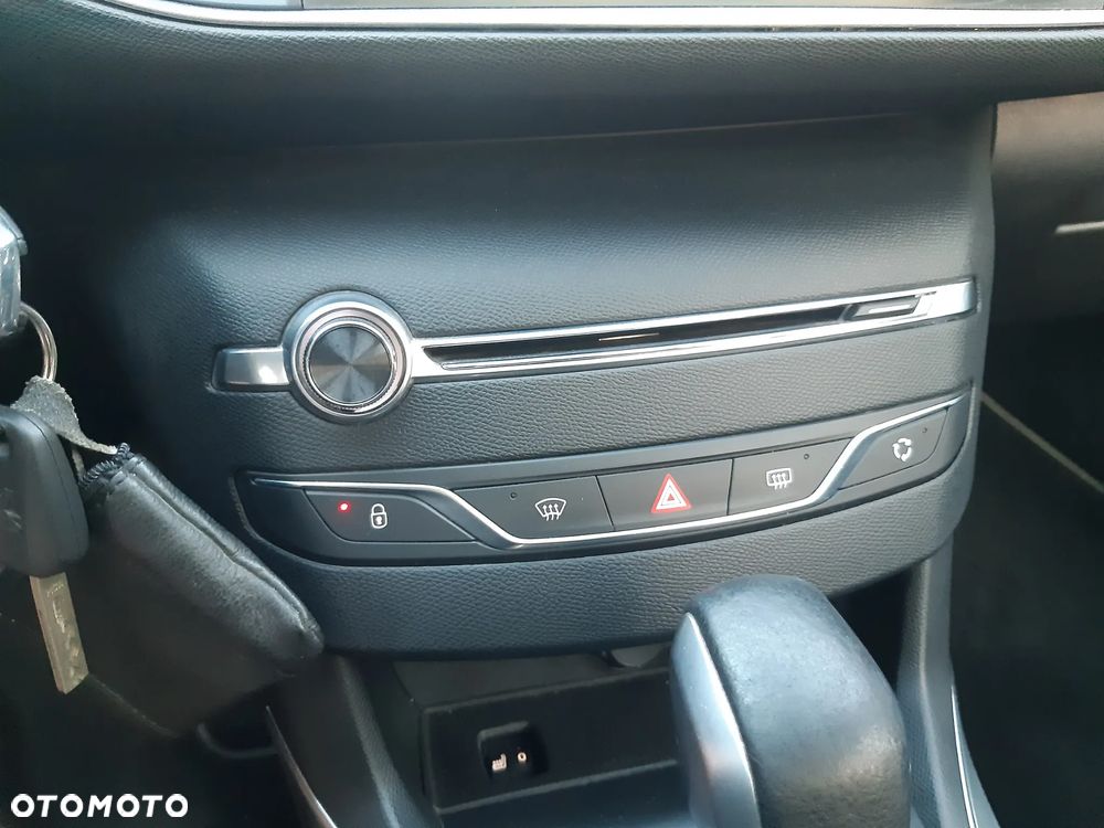 Peugeot 308 SW BlueHDi 150 Automatik Stop & Start Niveau 2 Business-Line - 27