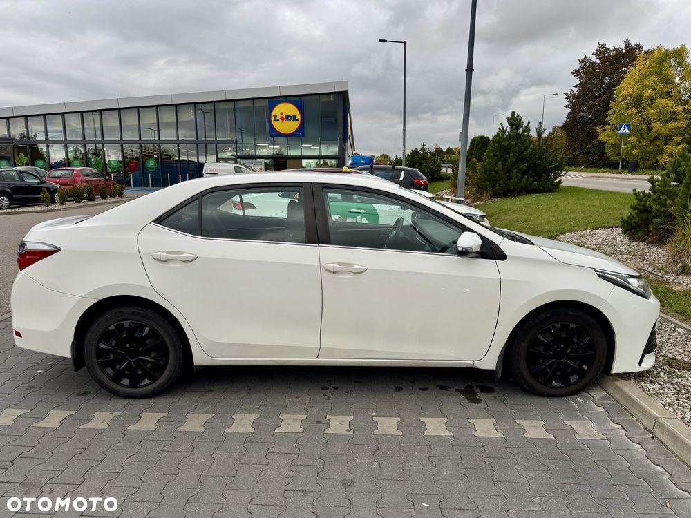 Toyota Corolla 2017 photo 4