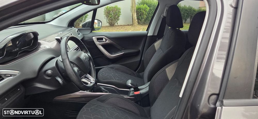 Peugeot 2008 1.4 HDi Active - 6