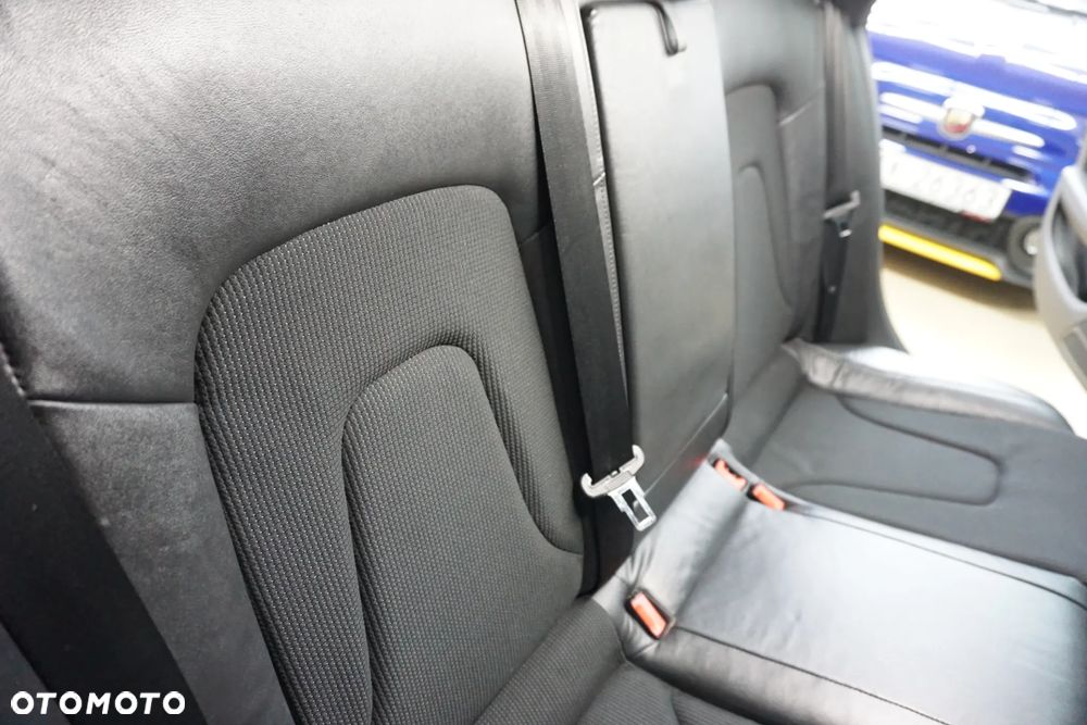 Audi A4 Avant 2.0 TDI DPF S line Sportpaket - 24