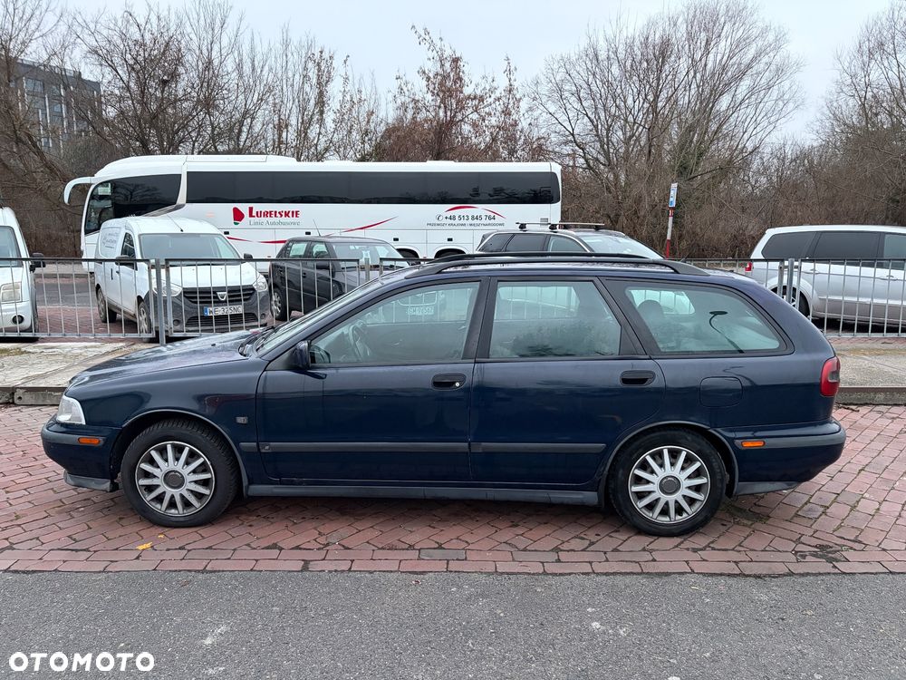 Volvo V40 1.8 - 1