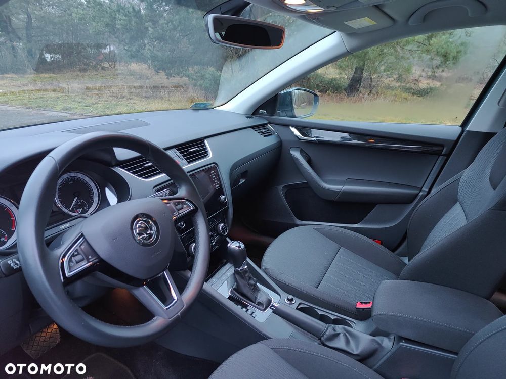 Skoda Octavia 1.5 TSI ACT Style DSG - 7