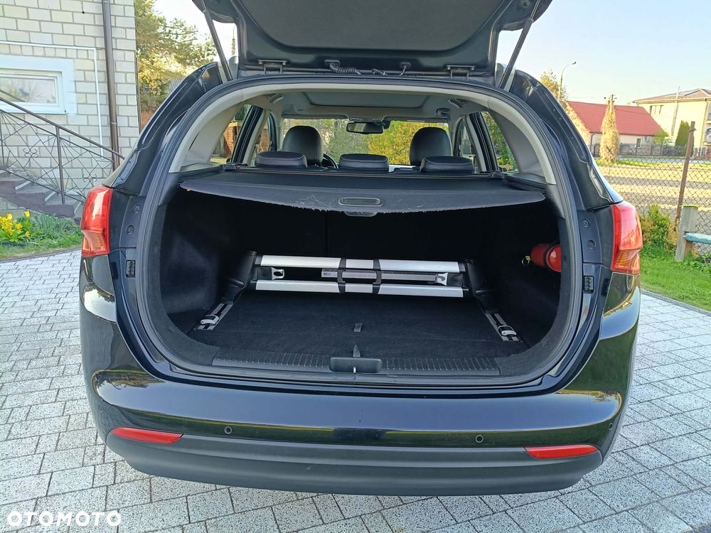Kia Ceed 1.6 GDI DCT Platinum Edition - 6