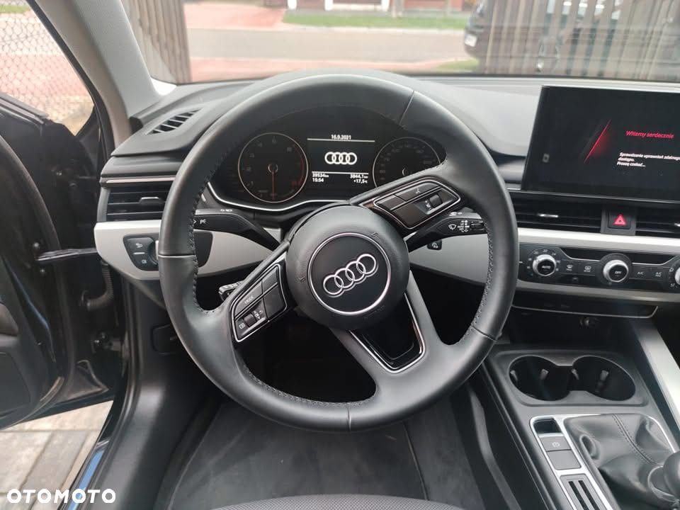 Audi A4 Limousine - 11