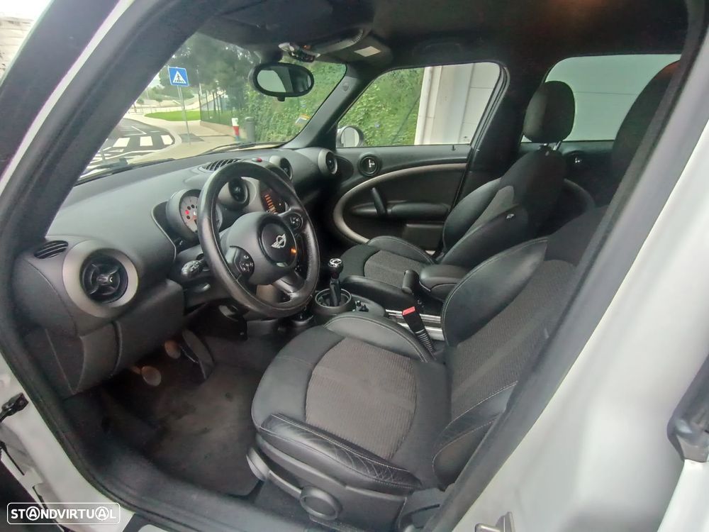 MINI Countryman Cooper D - 13