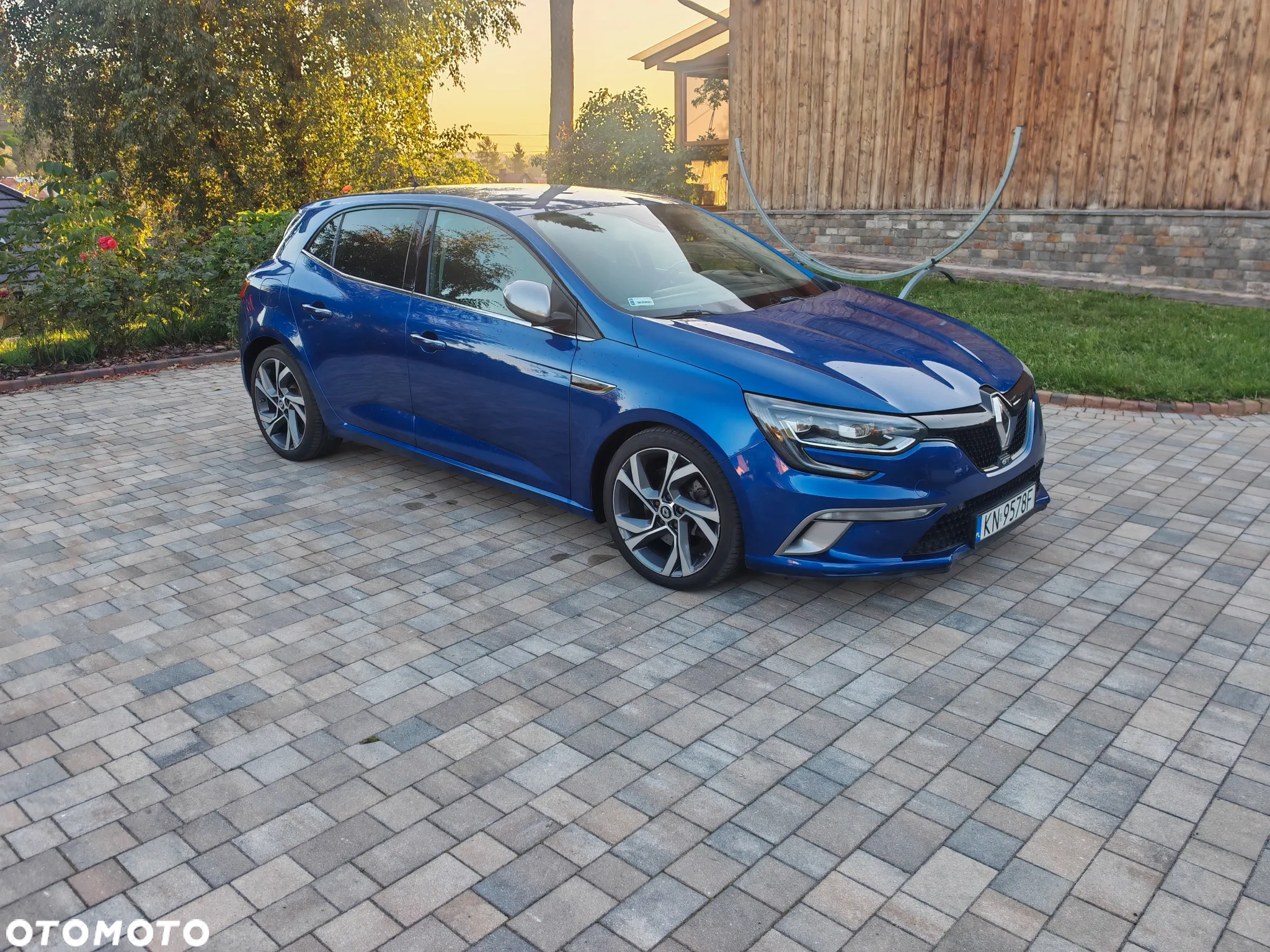 Renault Megane 1.6 TCe GT EDC - 8
