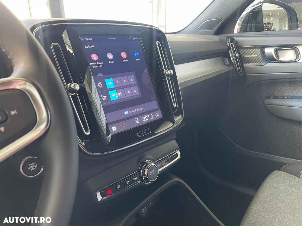 Volvo XC 40 B3 AT FWD MHEV Plus Dark - 15