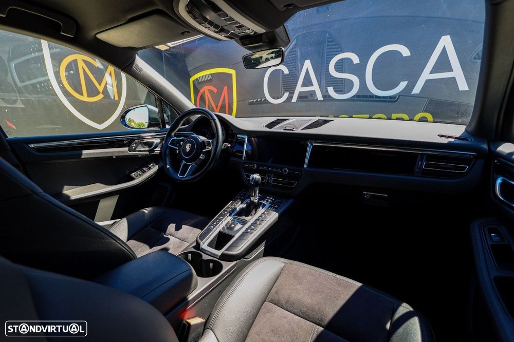Porsche Macan S - 35