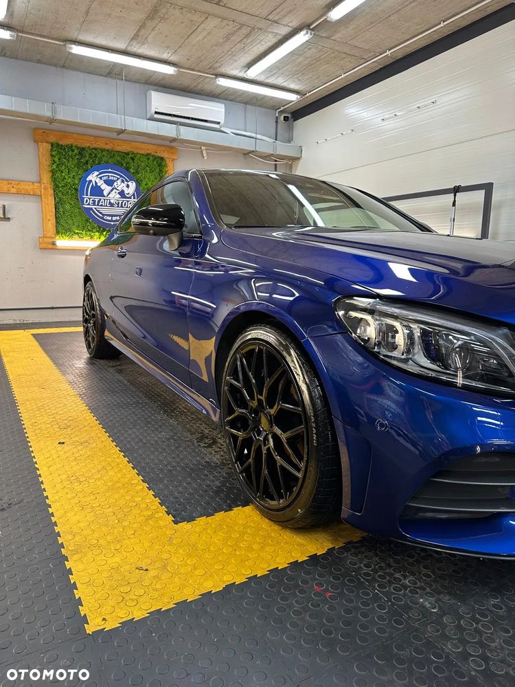 Mercedes-Benz Klasa C 300 9G-TRONIC - 10