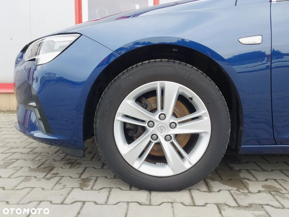 Opel Insignia - 12