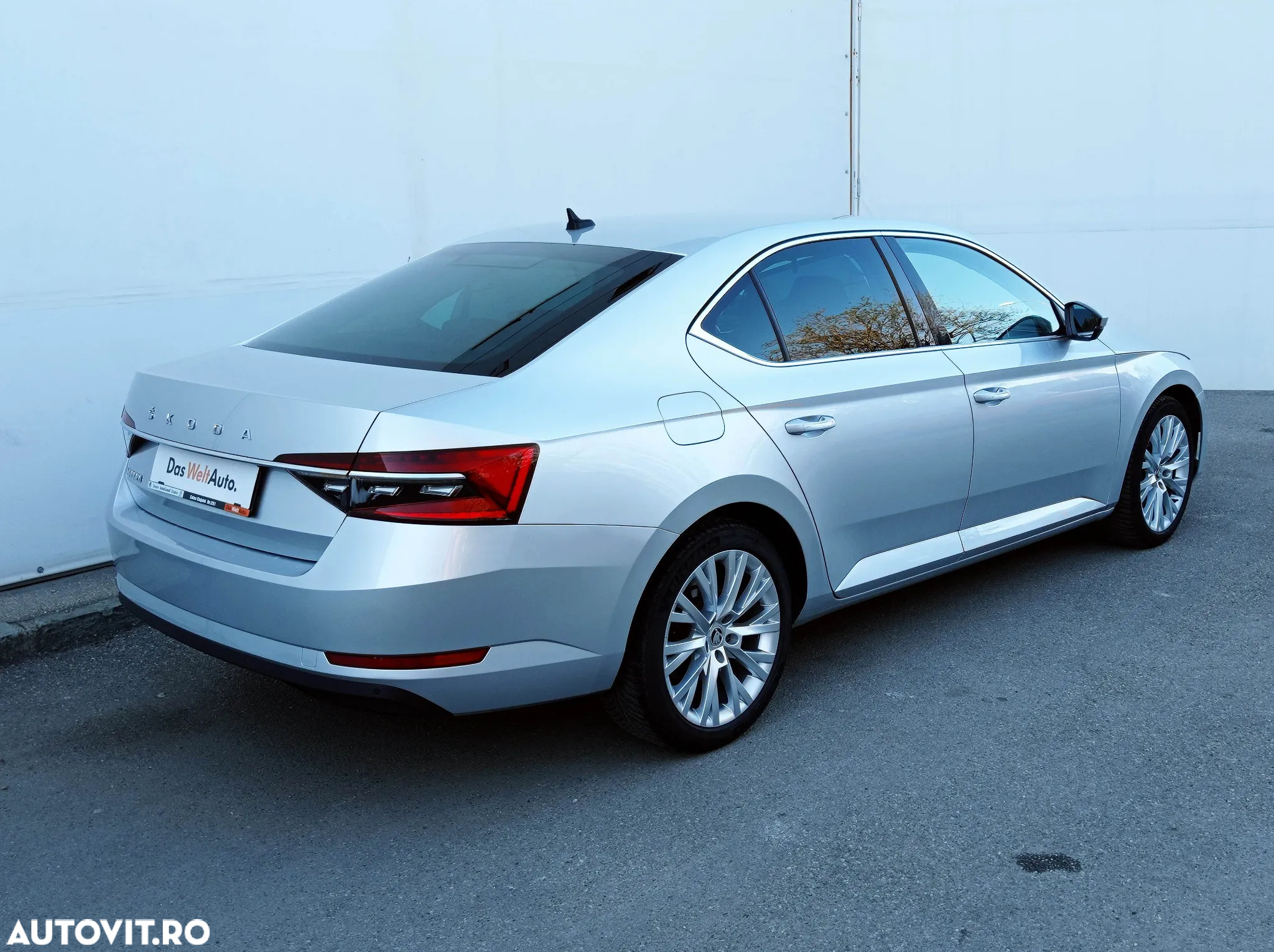 Skoda Superb 2.0 TDI DSG Style - 5