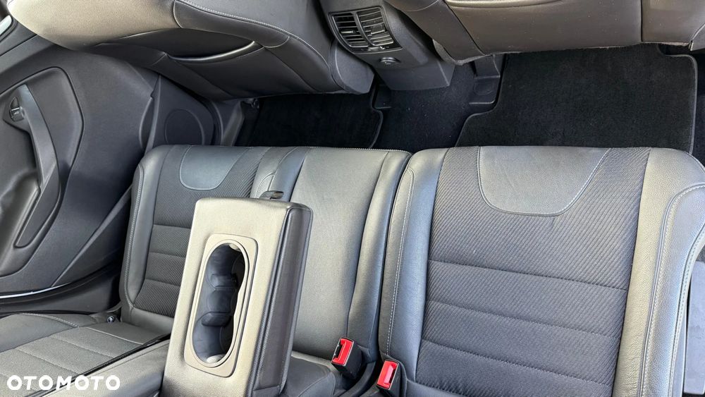 Ford Kuga 2.0 TDCi 4WD Titanium Plus - 38