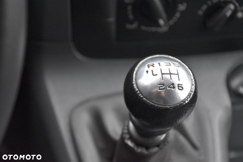 Peugeot Expert - 17