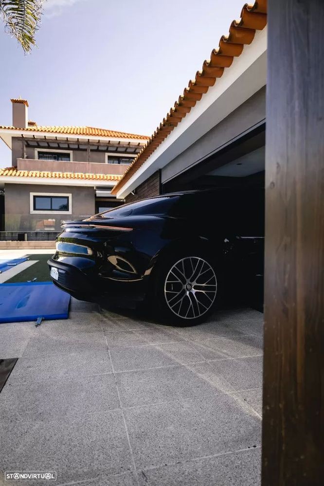 Porsche Taycan Standard - 18