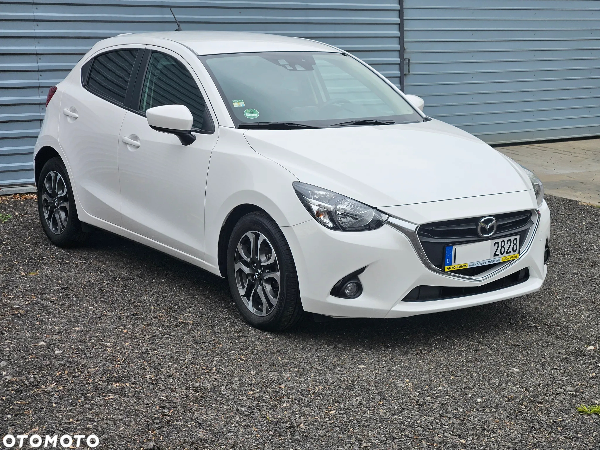 Mazda 2 - 3