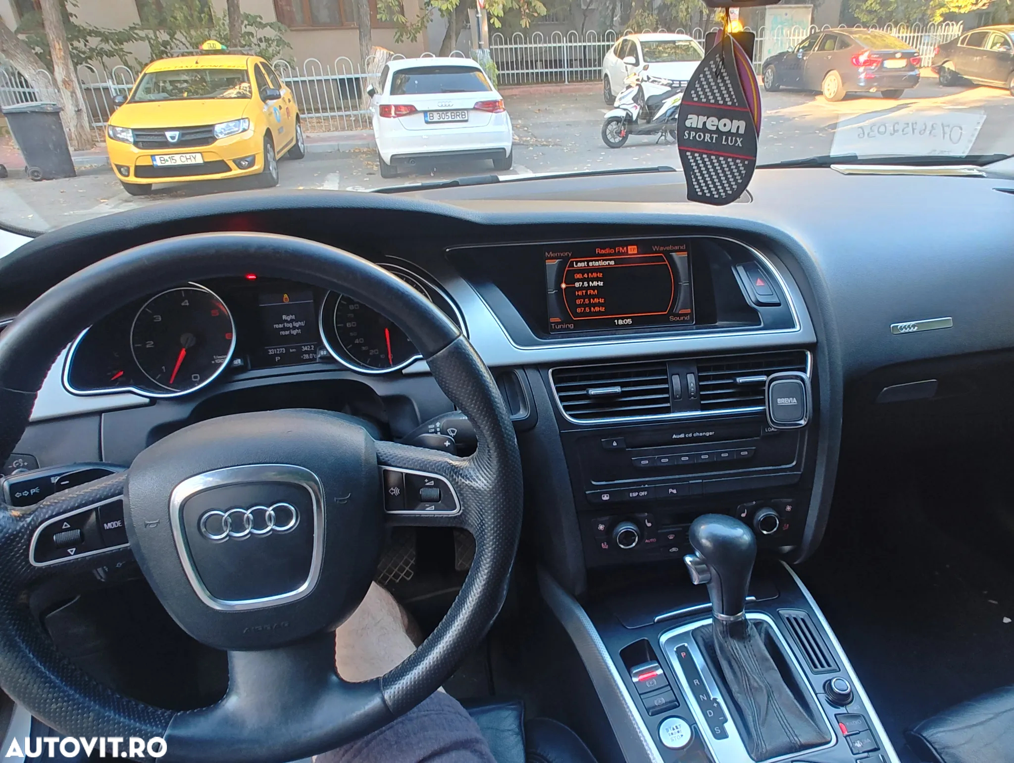 Audi A5 Cabrio 2.7 TDI Multitronic - 8
