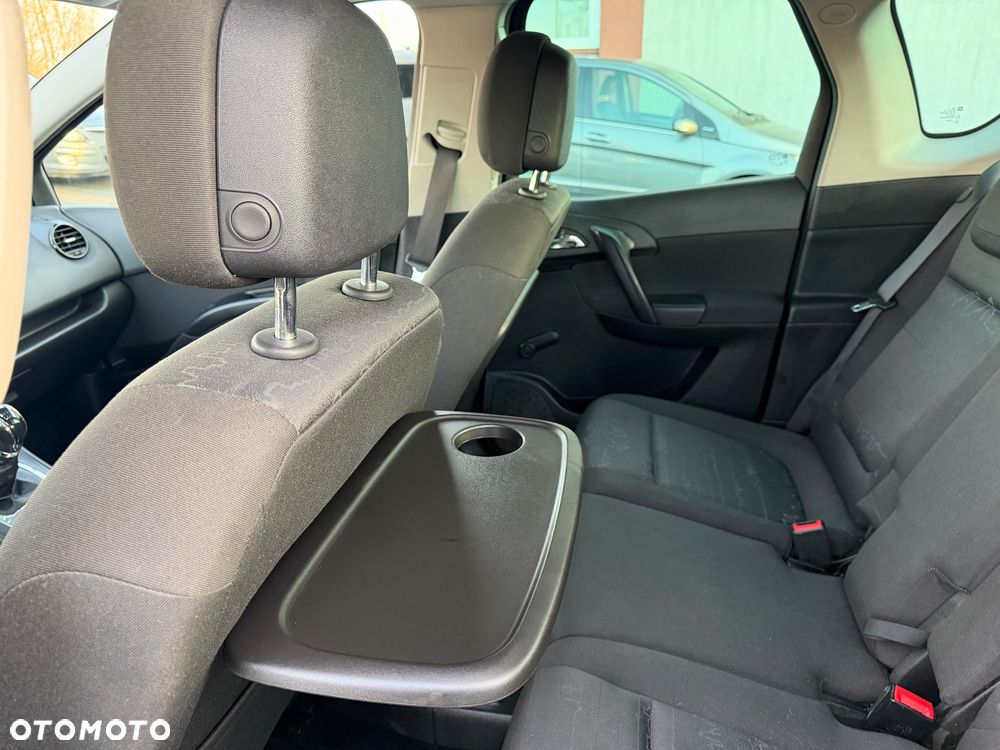 Opel Meriva - 23