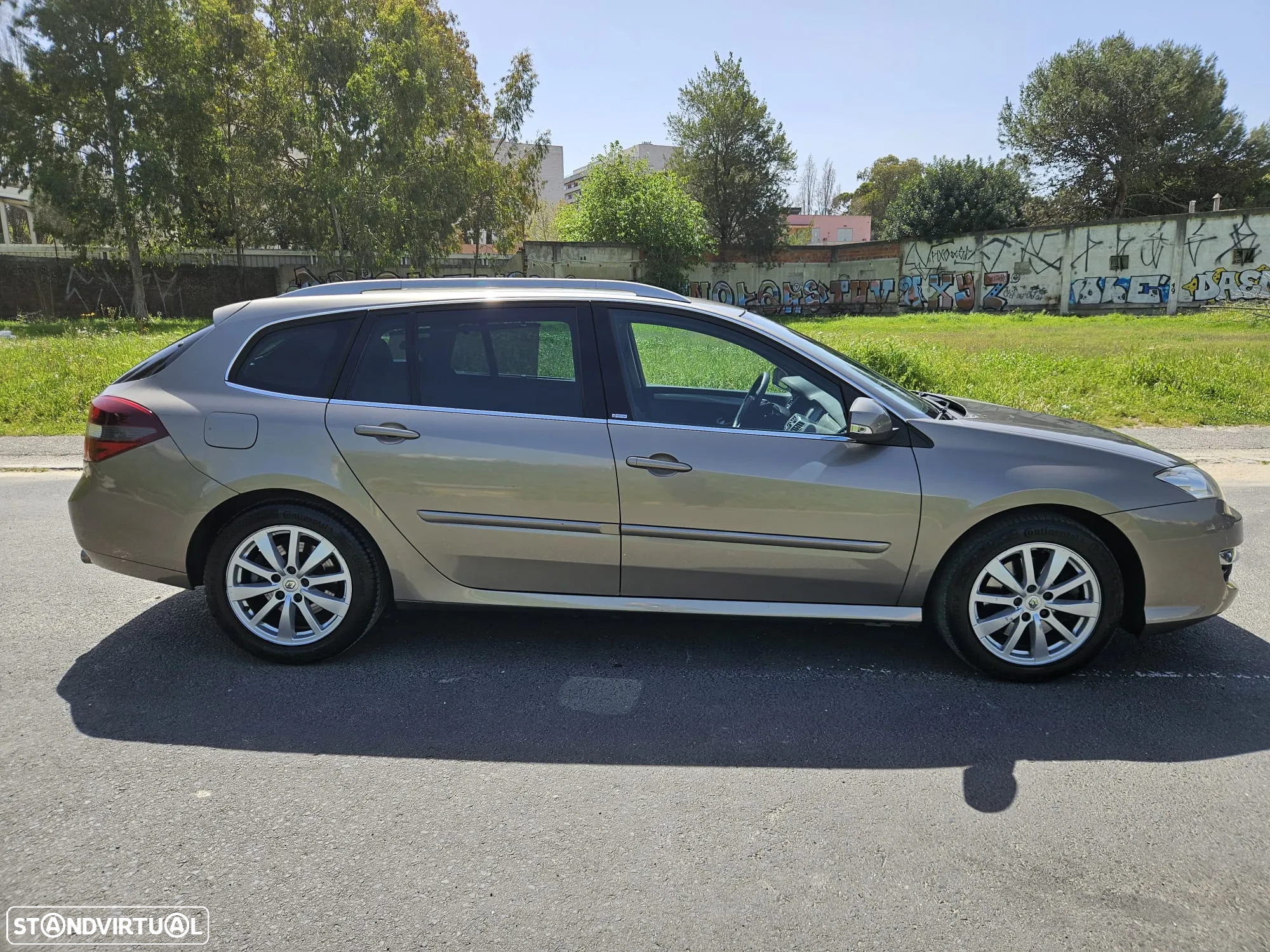 Renault Laguna Break 2.0 dCi Dynamique S 4control - 6