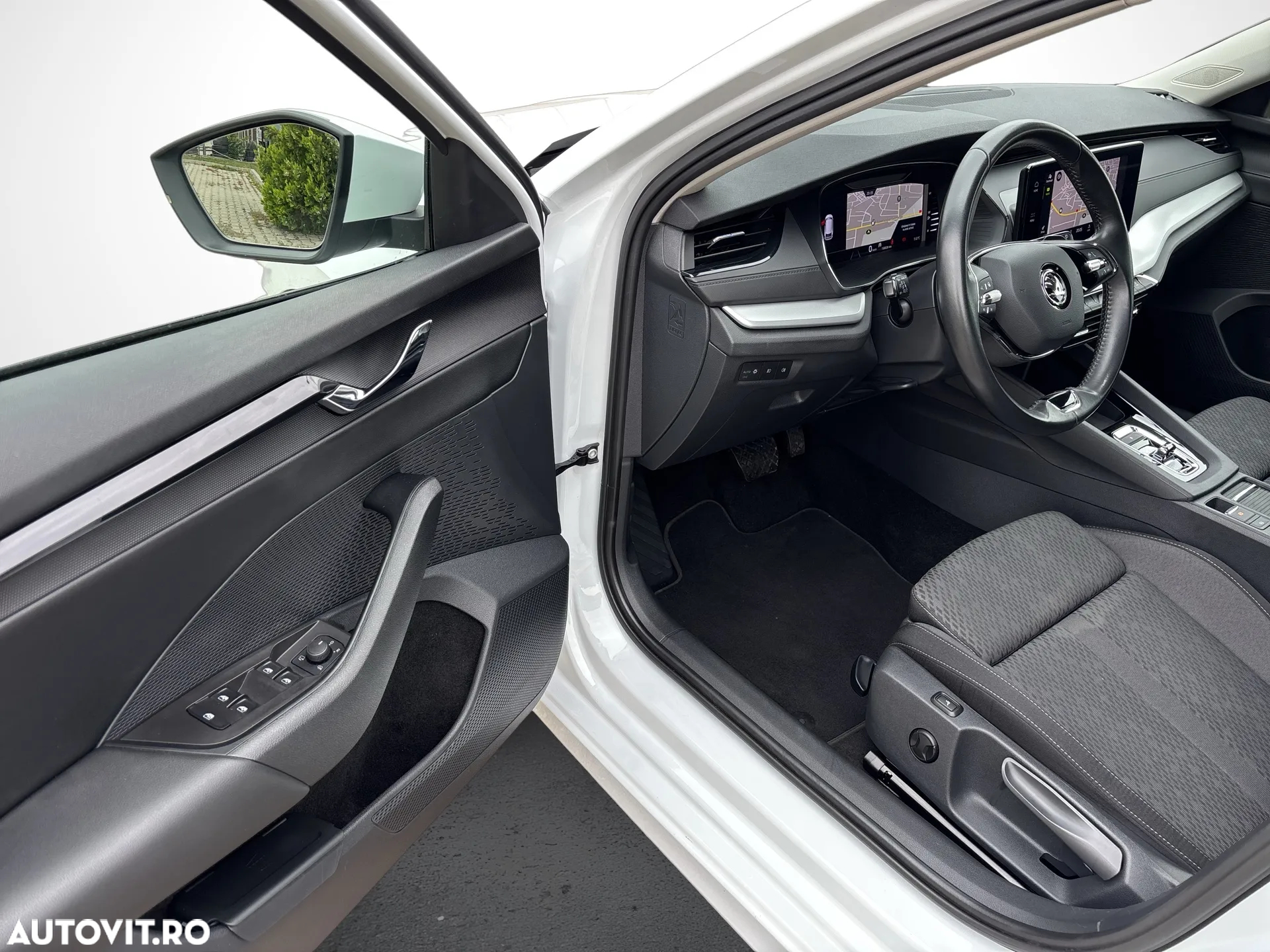 Skoda Octavia Combi 2.0 TDI DSG Ambition - 12