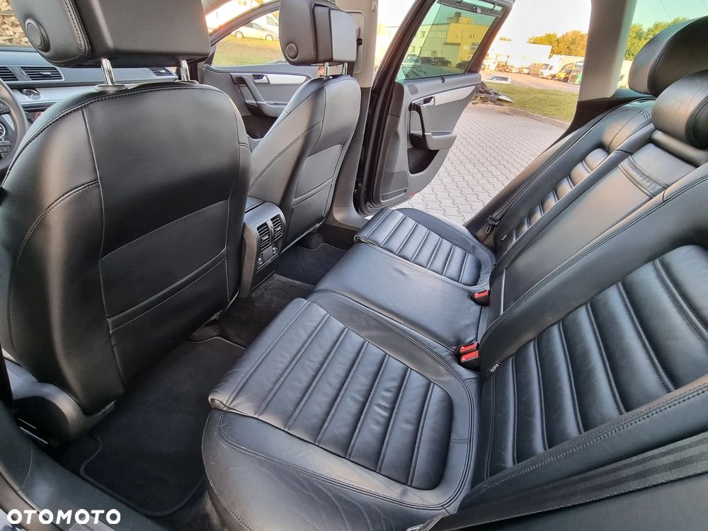 Volkswagen Passat 1.8 TSI Highline DSG - 25