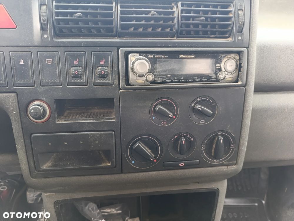 Volkswagen Transporter - 20