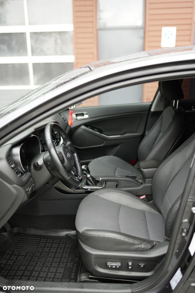 Kia Optima 1.7 CRDi M - 13