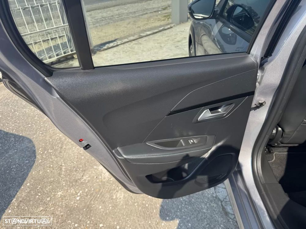 Peugeot e-208 50 kWh Allure - 25