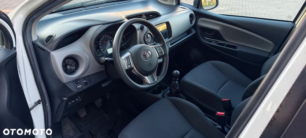 Toyota Yaris 1.5 Active - 11