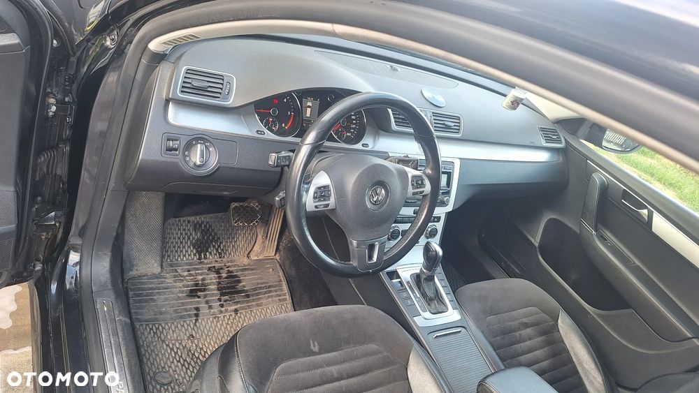 Volkswagen Passat 2.0 TDI Highline DSG - 15