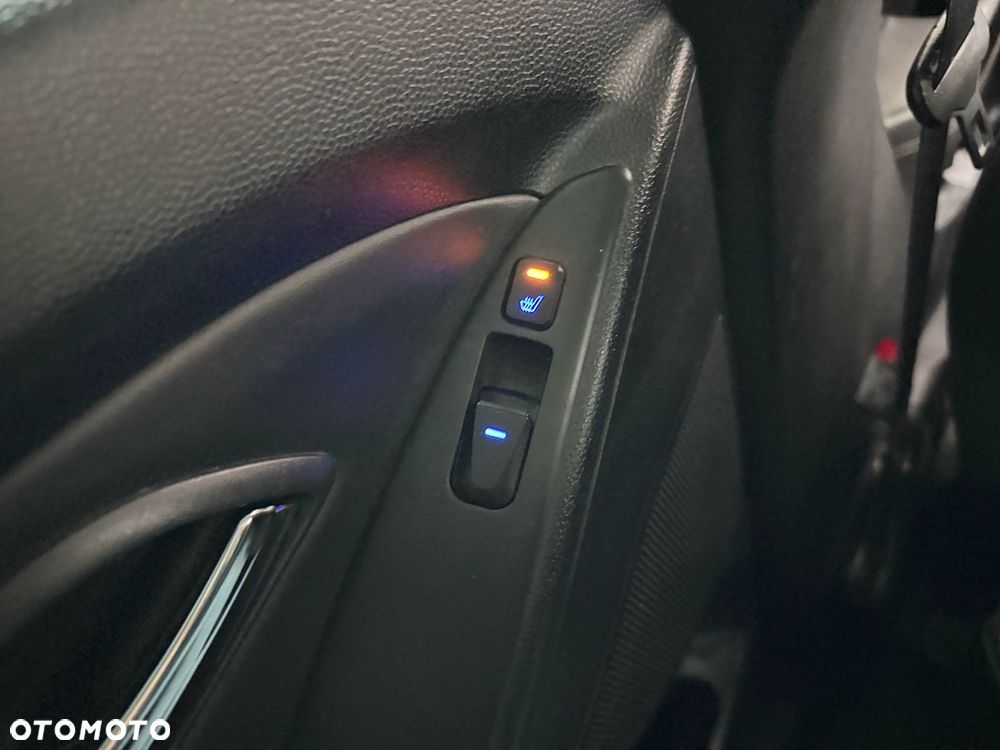 Hyundai ix35 2.0 CRDi Premium 4WD - 7