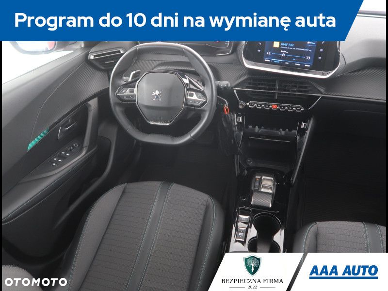 Peugeot 2008 - 8