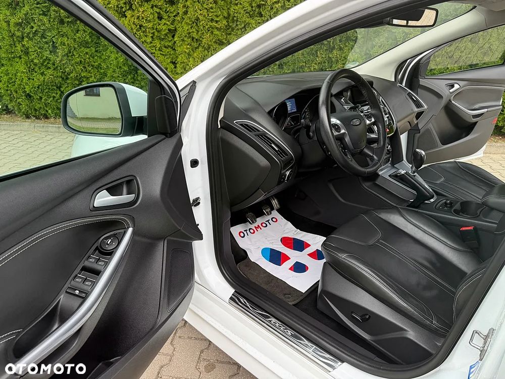 Ford Focus 1.6 EcoBoost Titanium - 17