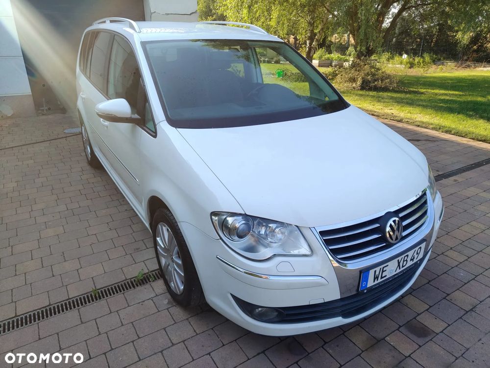 Volkswagen Touran 2.0 TDI DPF Highline DSG - 5
