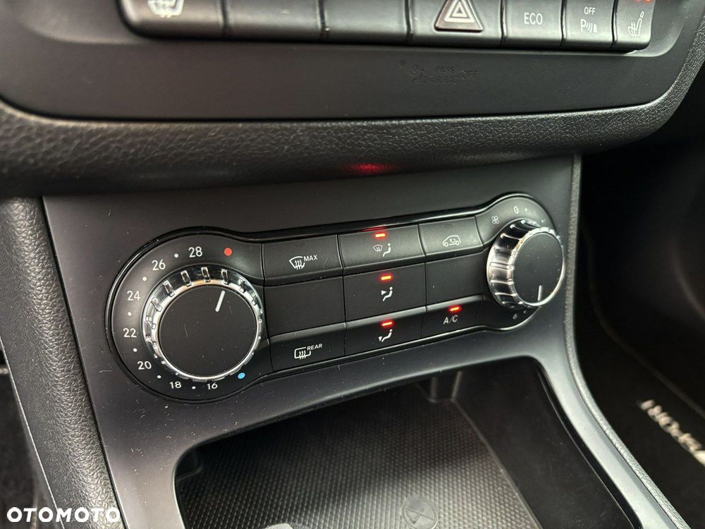 Mercedes-Benz Klasa B 180 Style - 19