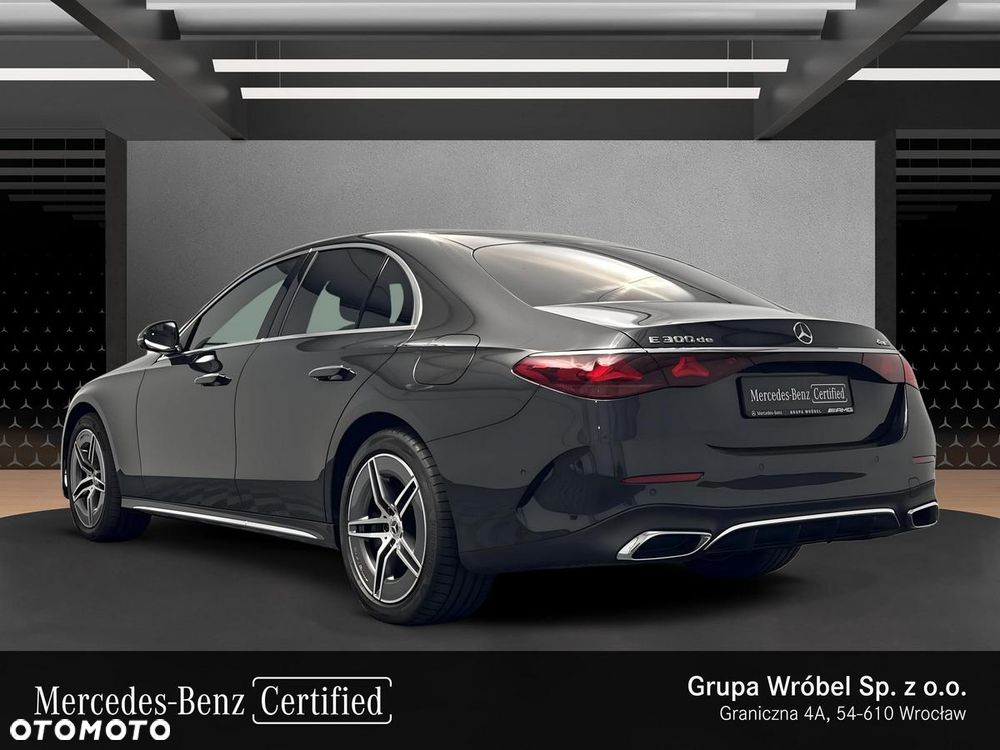 Mercedes-Benz Klasa E 300 de PHEV 4-Matic AMG 9G-Tronic - 4