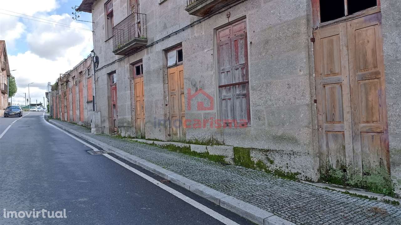 Moradia para Restauro Total em Vila das Aves, Santo Tirso - Grande imagem: 3/6