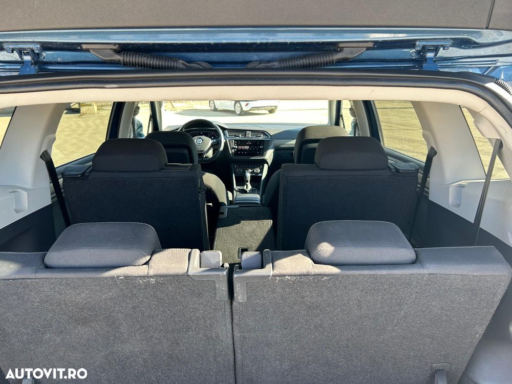 Volkswagen Tiguan - 24