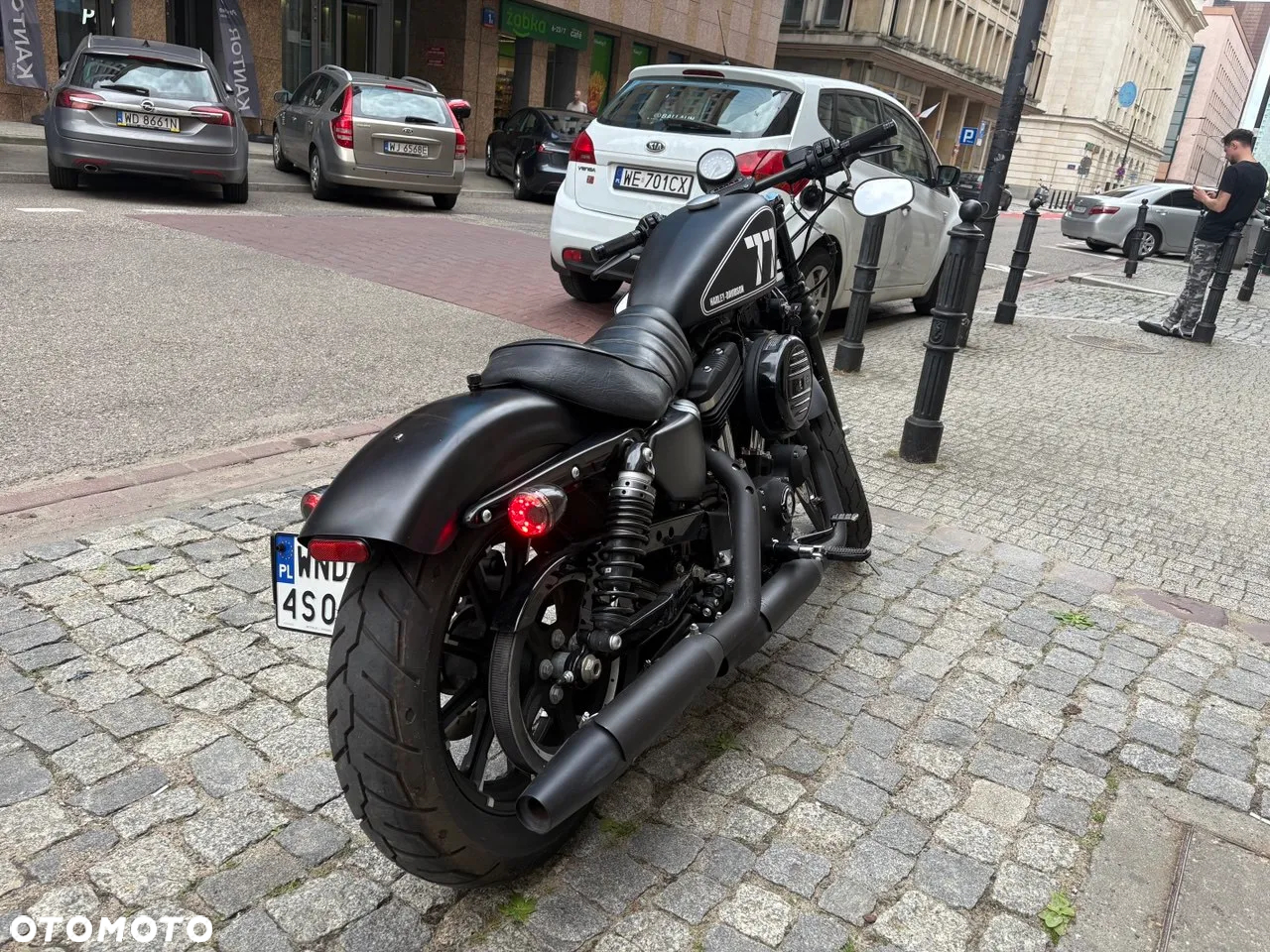 Harley-Davidson Sportster Iron 883 - 7