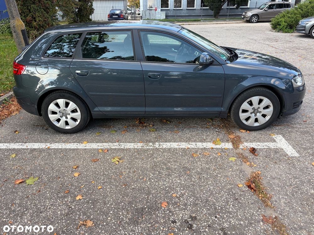 Audi A3 Sportback 2.0 TDI Ambiente - 6