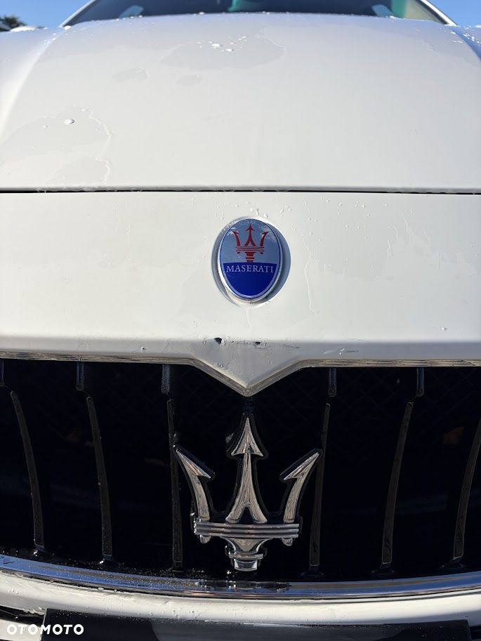 Maserati Ghibli Diesel - 11