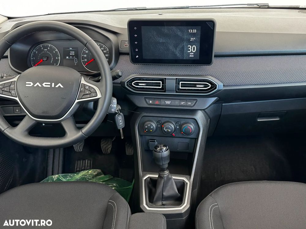 Dacia Logan TCe 90 MT6 Expression - 11