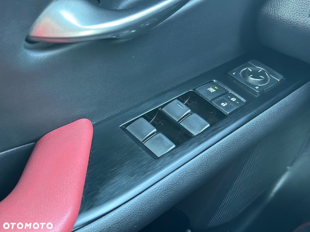 Lexus UX 250h F SPORT - 18