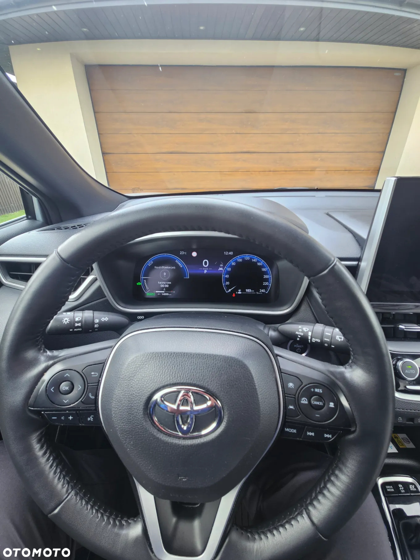 Toyota Corolla Cross - 12