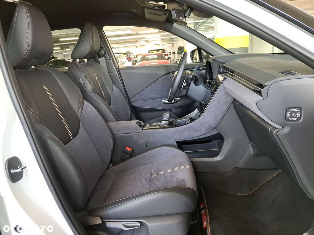 Lexus LBX 1.5 Hybrid Cool - 16